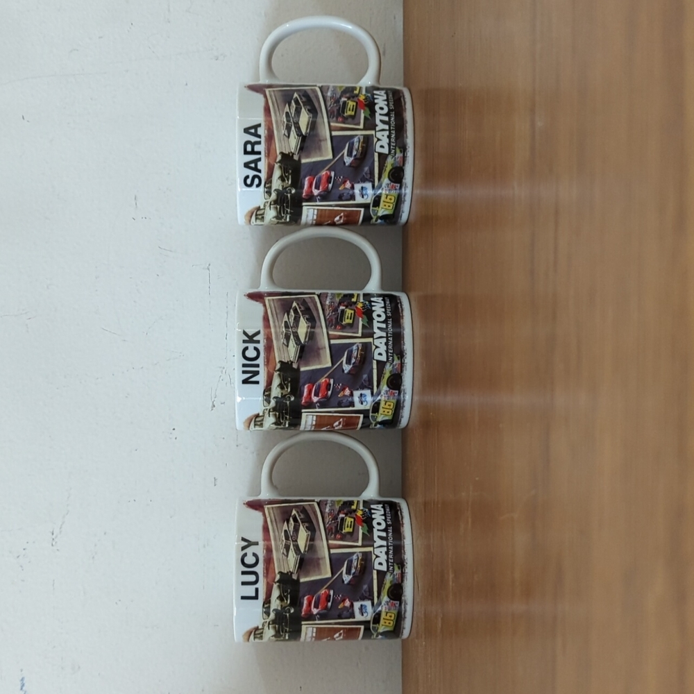 Set of three Daytona mugs